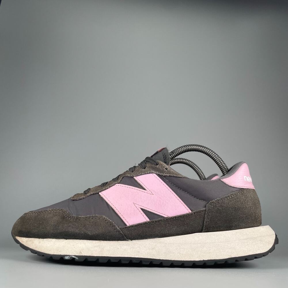 New Balance 237 Women's Size 9.5 Grey Pink Suede Casual Sneaker Comfort Shoe EUC